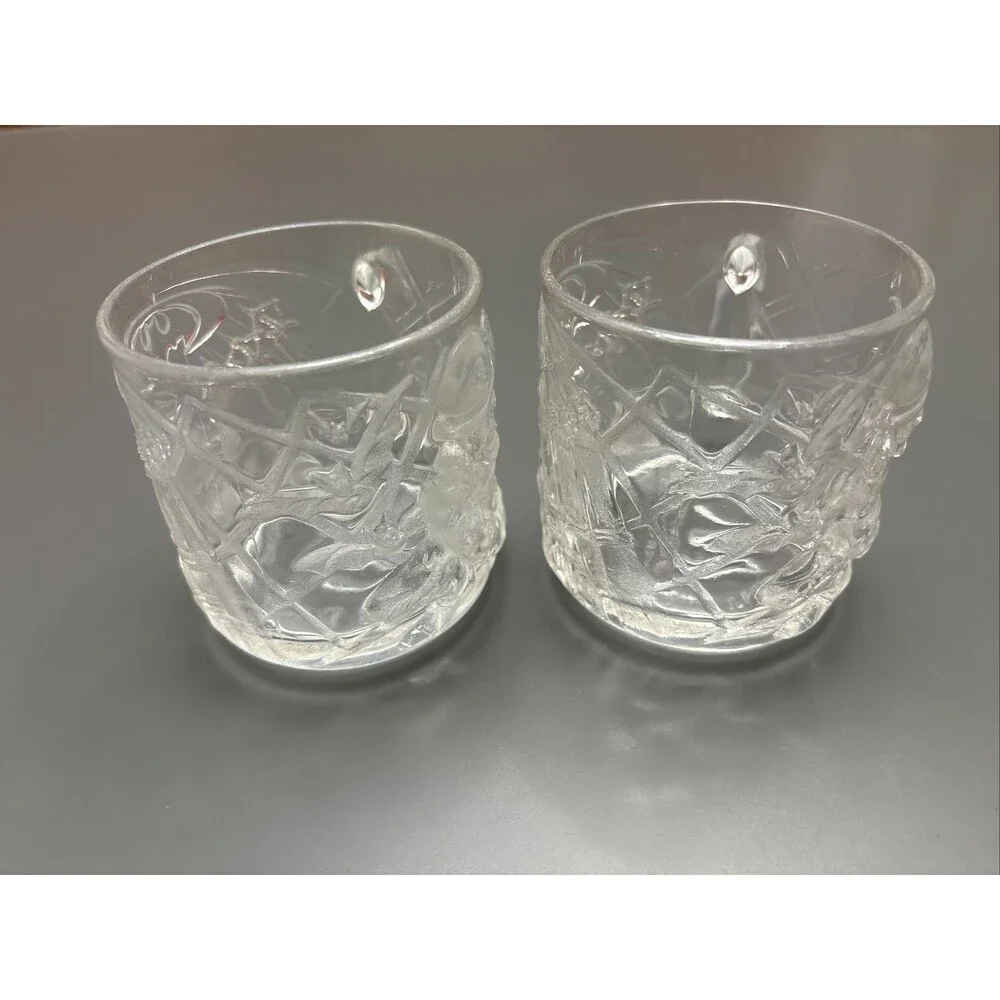 LOT 2 McDonald's BATMAN FOREVER 3D Embossed Collector Glass Mug 1995 Vintage